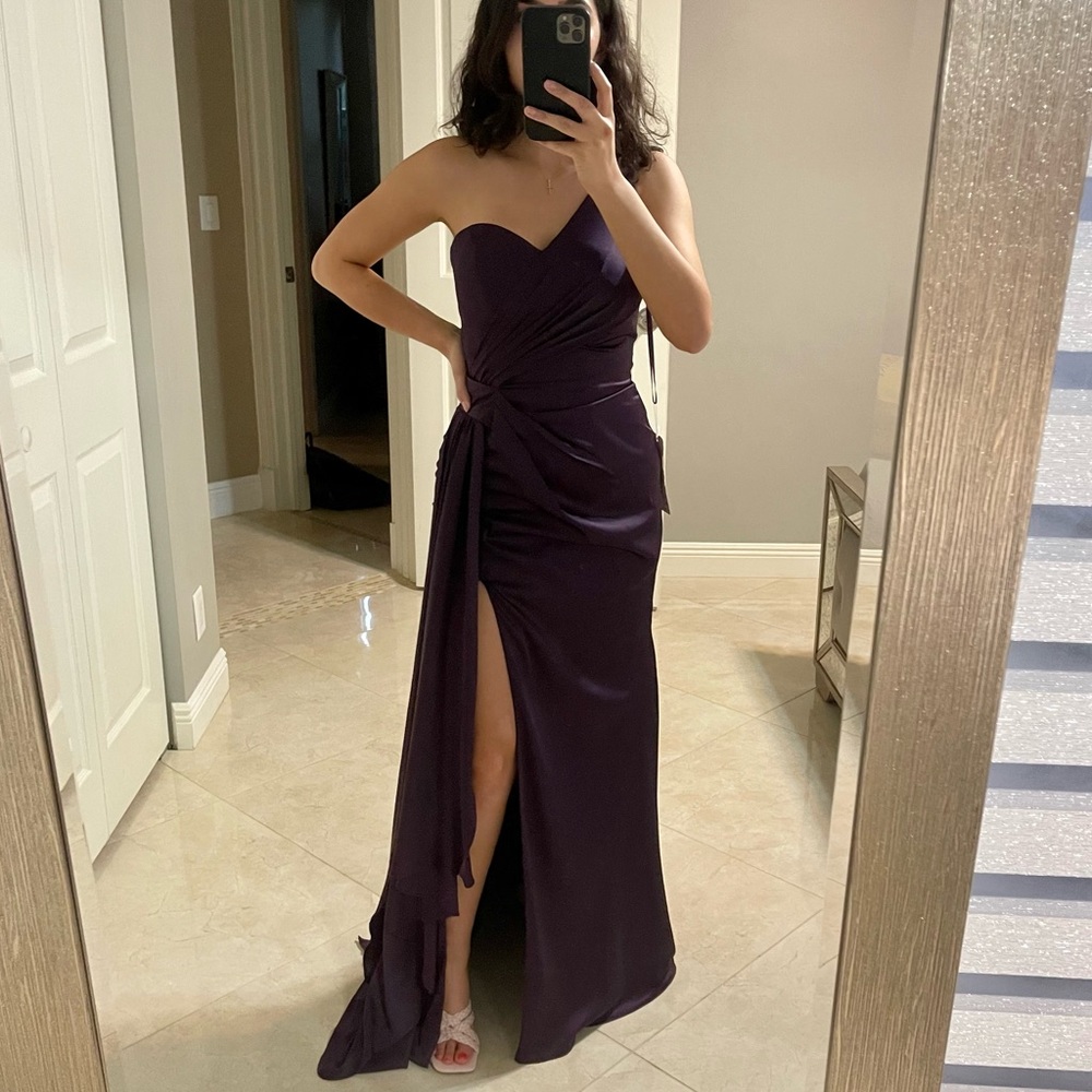 Hebeos purple gown